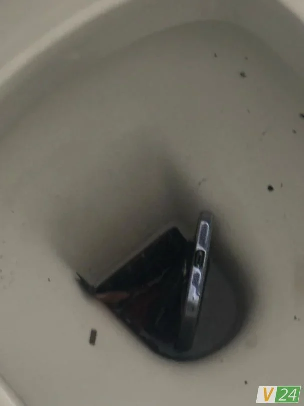 У Луцькій школі вибухнув iPhone прямо в руках учня