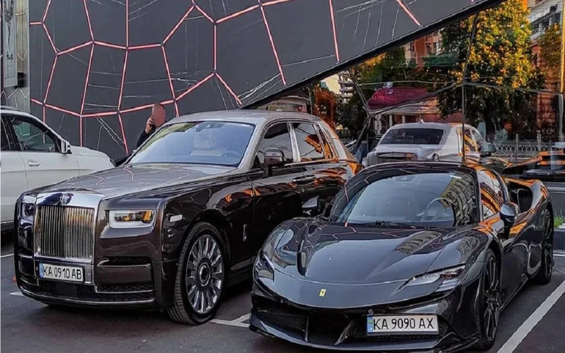 В Україні далі росте попит на дорогі елітні автомобілі