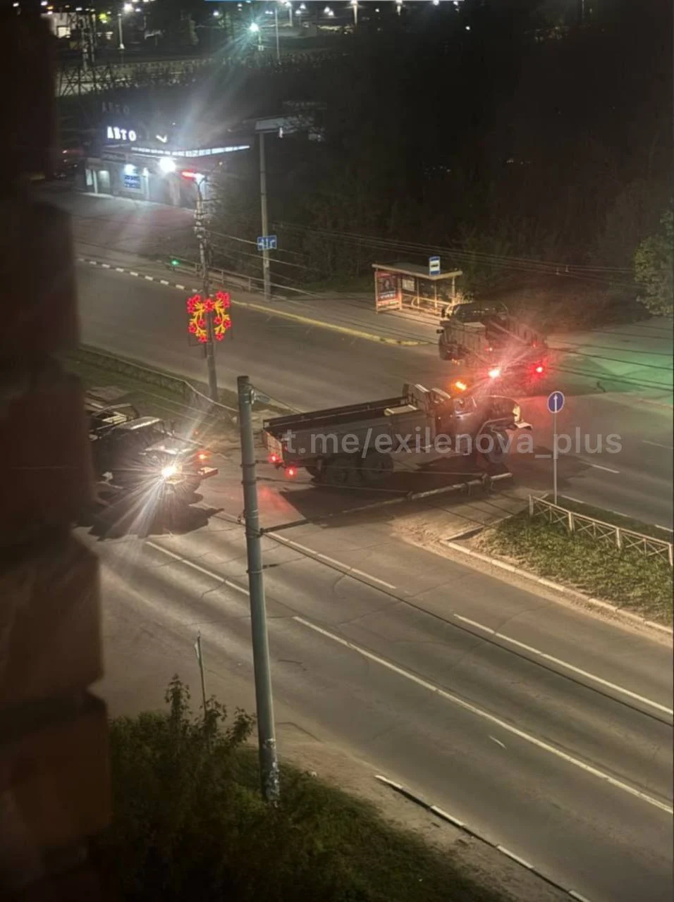 Дрони масовано атакували низку заводів та аеродромів у Росії