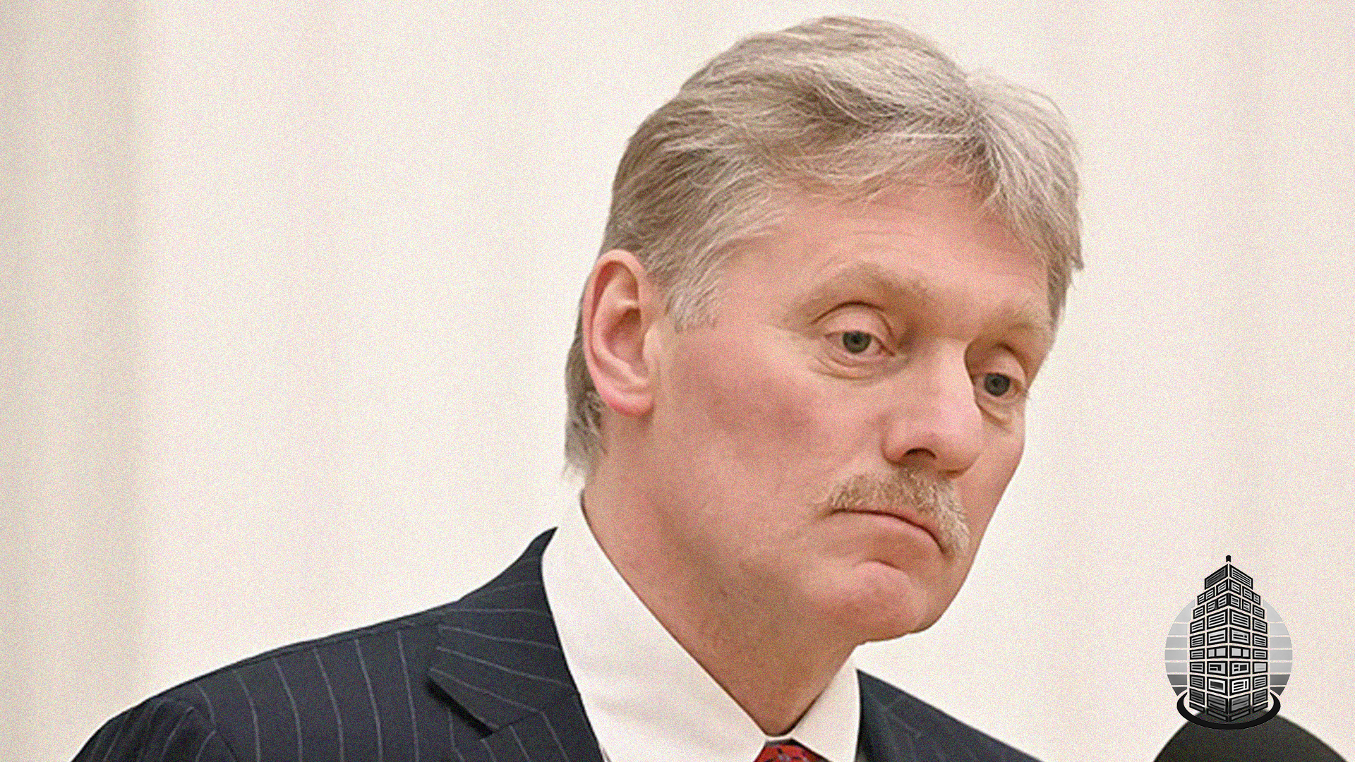 Пєсков заявив, що РФ нібито “б’є лише по військових цілях”, а Україна — по житлових будинках