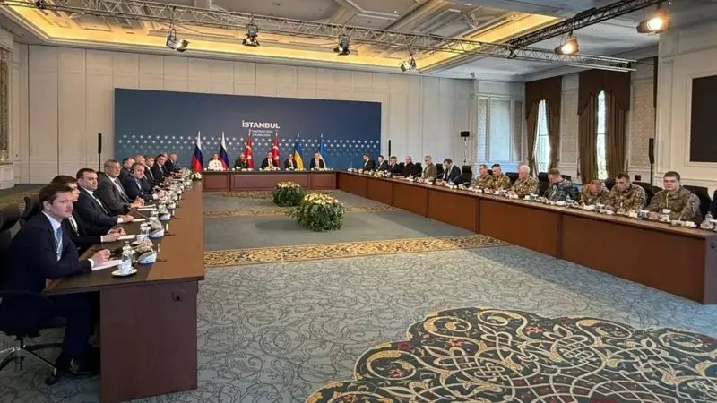 Україна і Росія завершили другий раунд мирних переговорів у Стамбулі