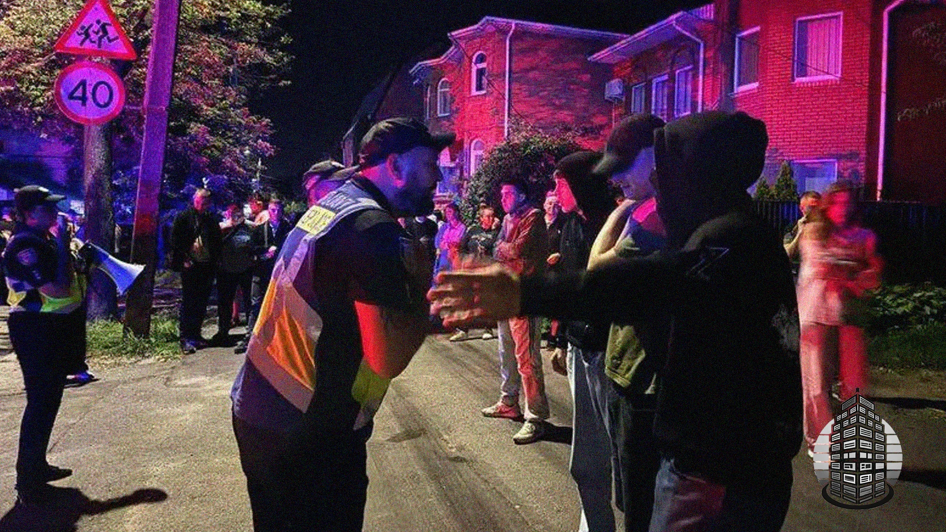 У Вінниці стався конфлікт біля будівлі ТЦК: протестувальники намагалися прорватися всередину