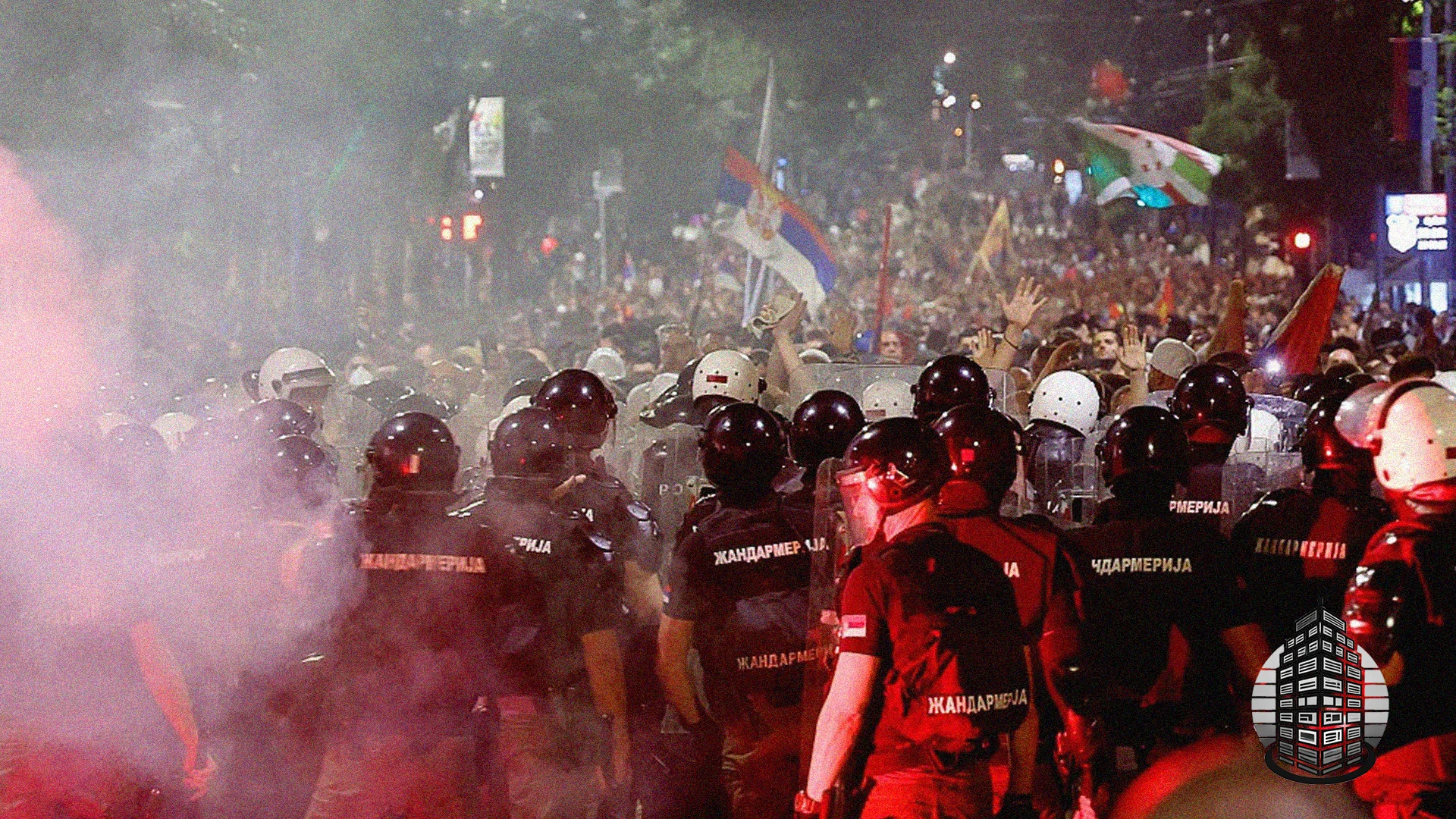 Масові протести в Сербії переросли в жорсткі сутички: понад 200 постраждалих