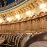Інтер’єр ошатної зали для парламентських засідань.